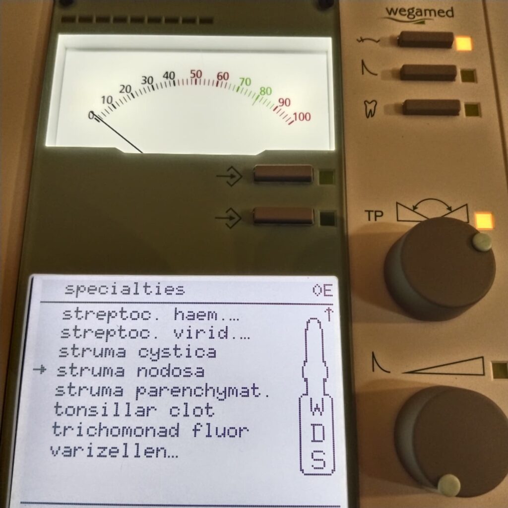 Tento obrázek nemá vyplněný atribut alt; název souboru je WhatsApp-Image-2025-11-27-at-17.07.37-2-1024x1024.jpeg.